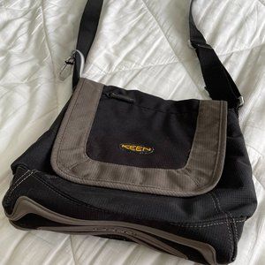 Keen Crossbody Purse